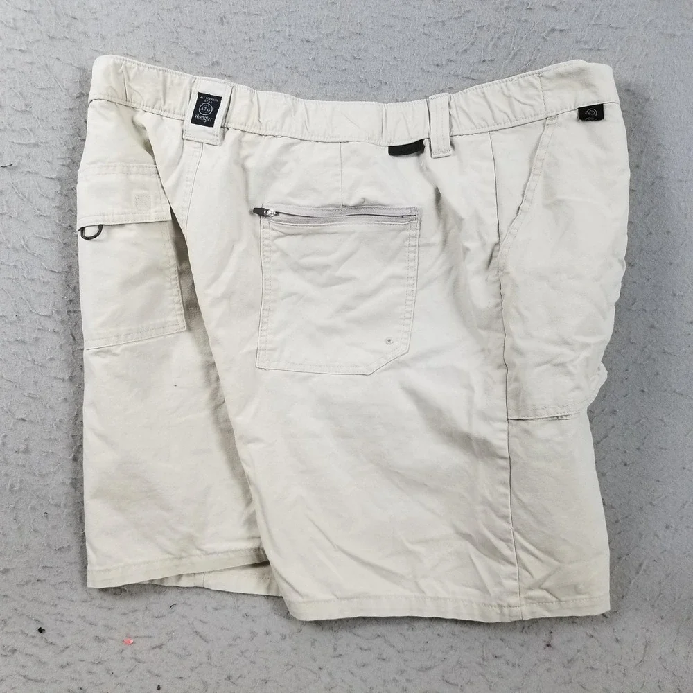 Wrangler Shorts Mens‎ 40 Beige Cargo ATG Angler Fishing 9 Inseam Stretch Outdoor